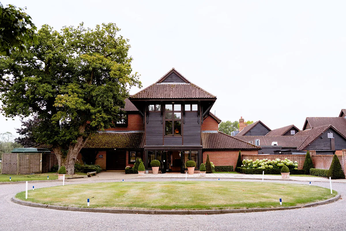 Barham Broom wedding show